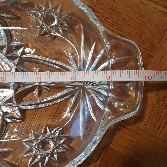 🍪TRADED🍪Crystal divided dish w/ serving handles - Picture 10 of 12